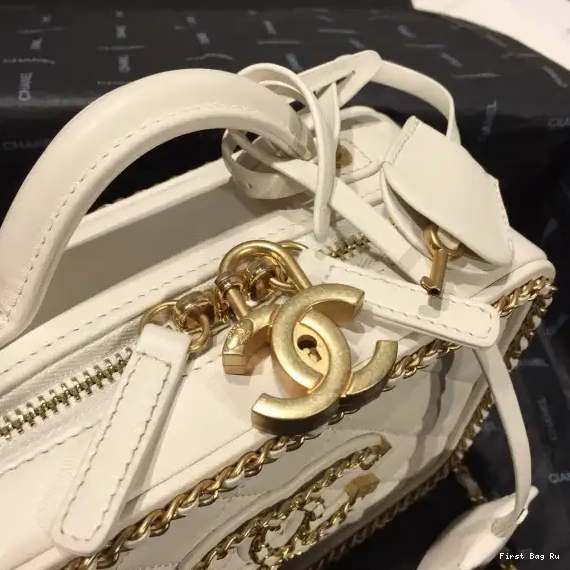 First Bag Ru CASE VANITY SMALL CHANEL LARGE 0521